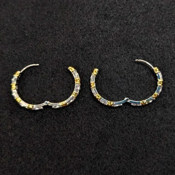 Elegant Silver Plated CZ X & O Stone Hoop Earrings NEW - Picture 5 of 7